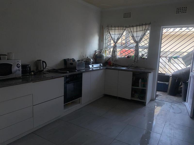 4 Bedroom Property for Sale in Grassy Park Western Cape